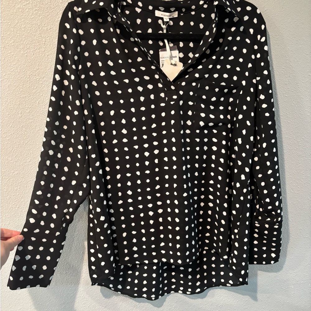 Pleione Black and White Notched Collar Blouse